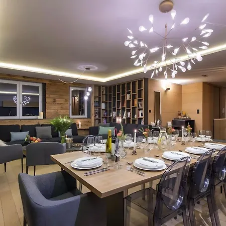 Lägenhet Luxueux Duplex Acces Direct Aux Pistes Avec Piscine Privee Val-dʼIsère